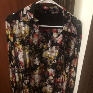 BooHoo Floral button down